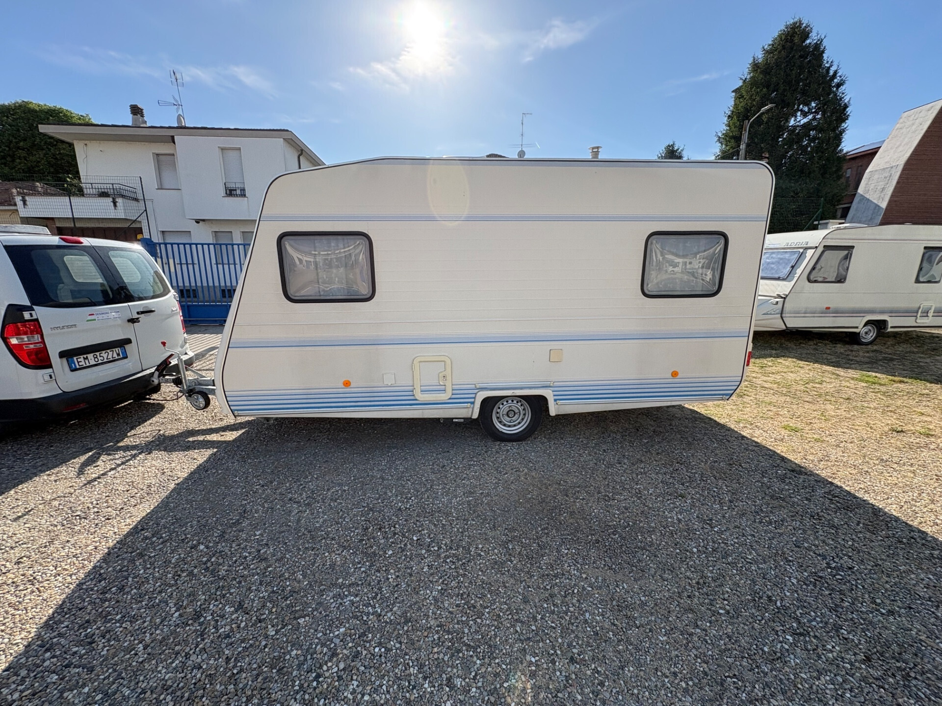 Caravelair Caravan Brasilia 426-posti 4-mover