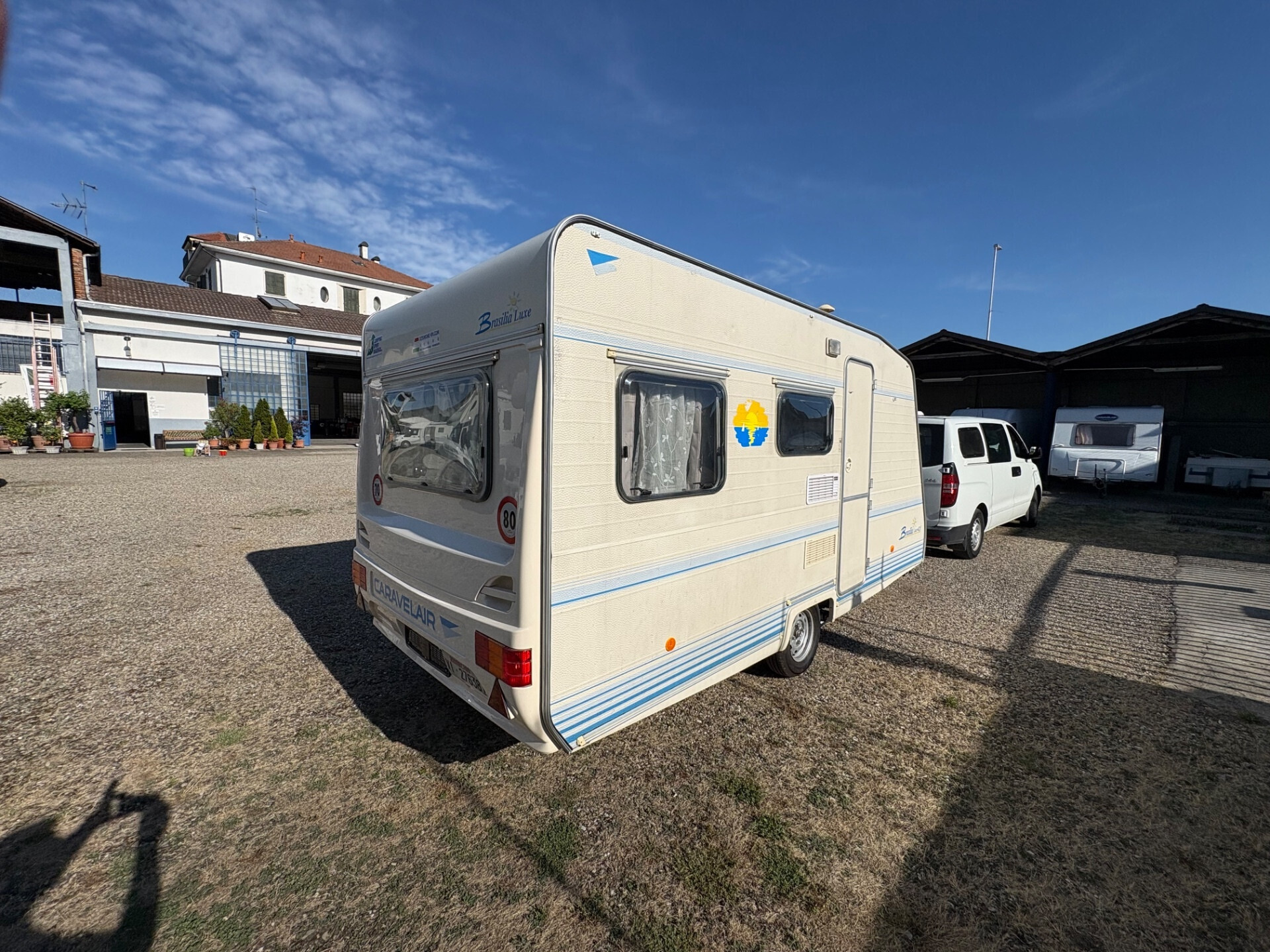 Caravelair Caravan Brasilia 426-posti 4-mover
