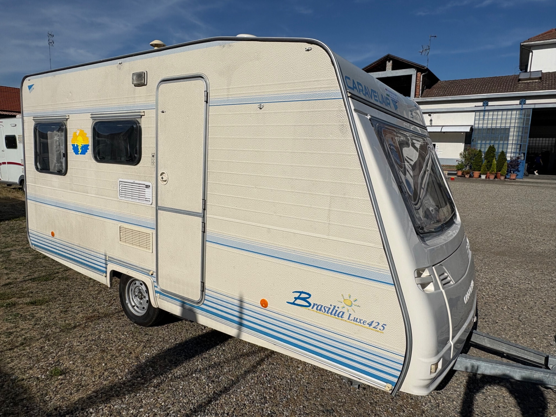 Caravelair Caravan Brasilia 426-posti 4-mover