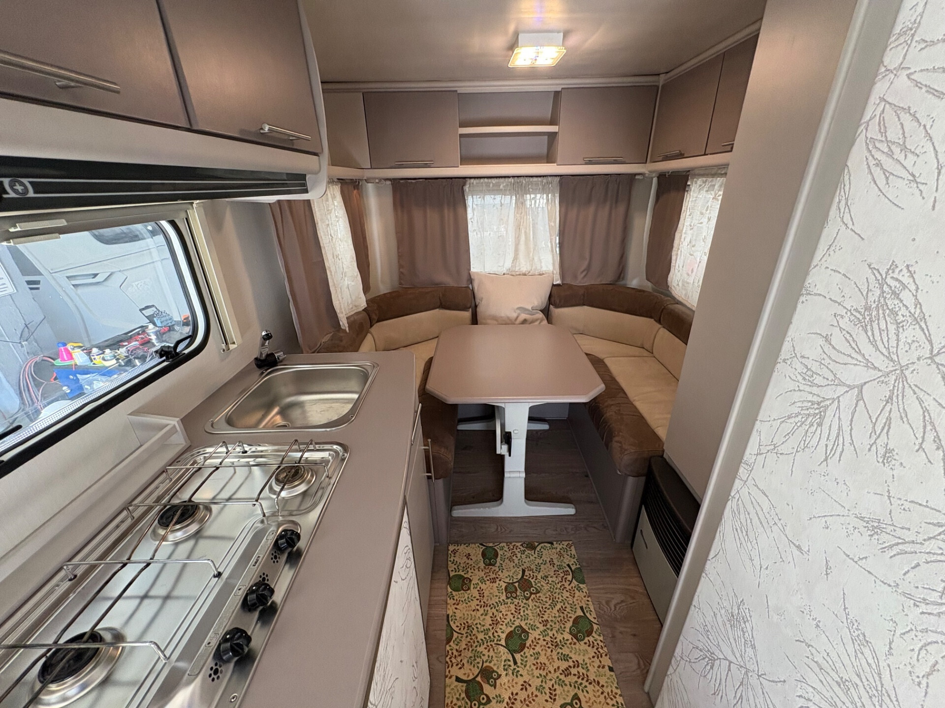 Caravelair Caravan Brasilia 426-posti 4-mover