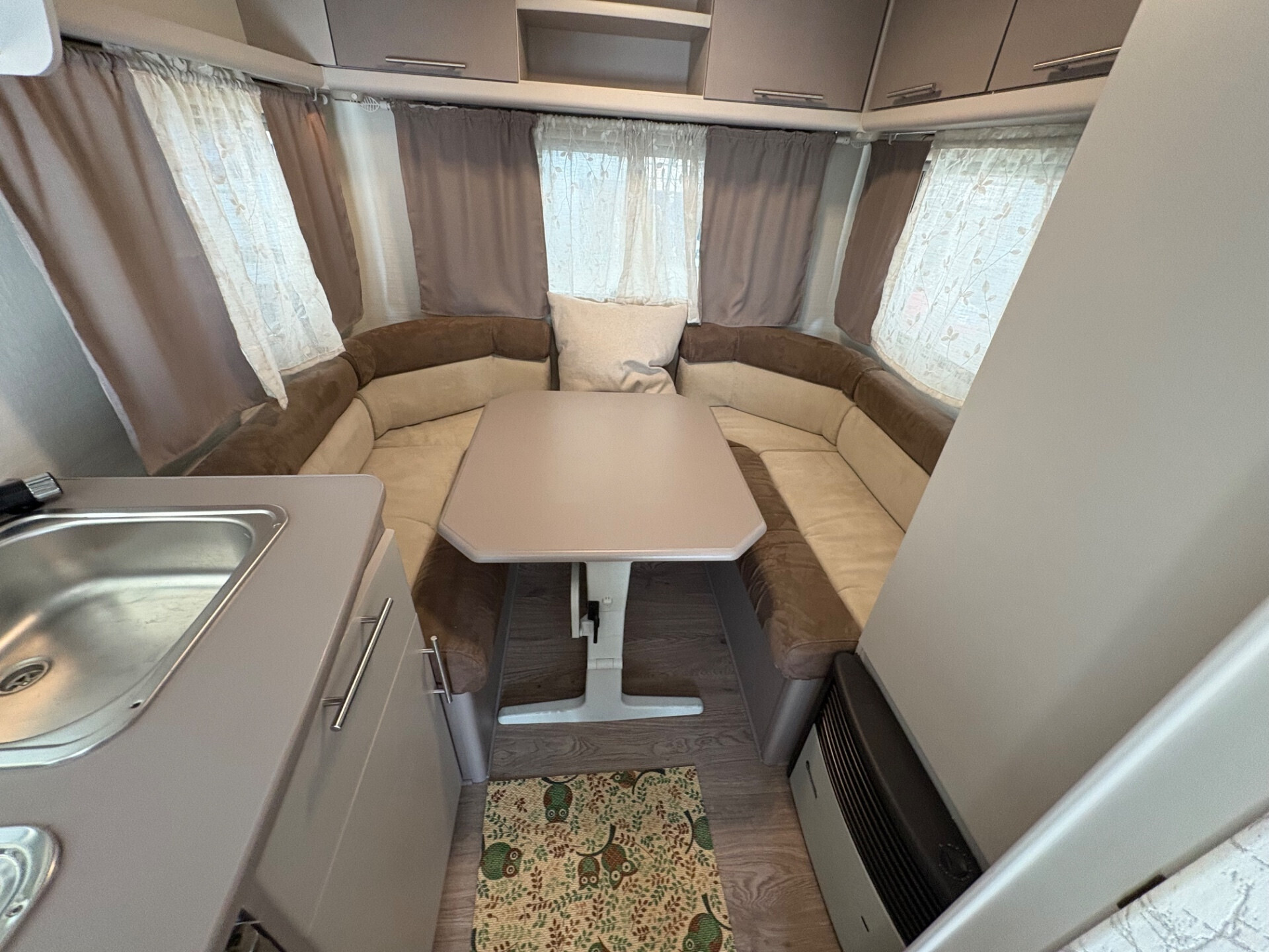 Caravelair Caravan Brasilia 426-posti 4-mover