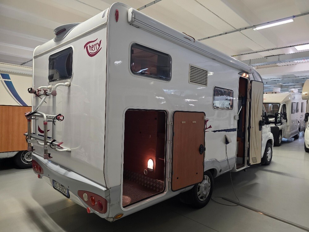 CAMPER GIOTTILINE THERRY T33