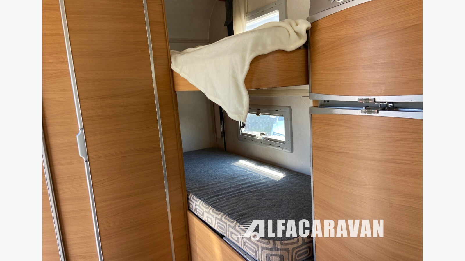 Mobilvetta Huari 1102
