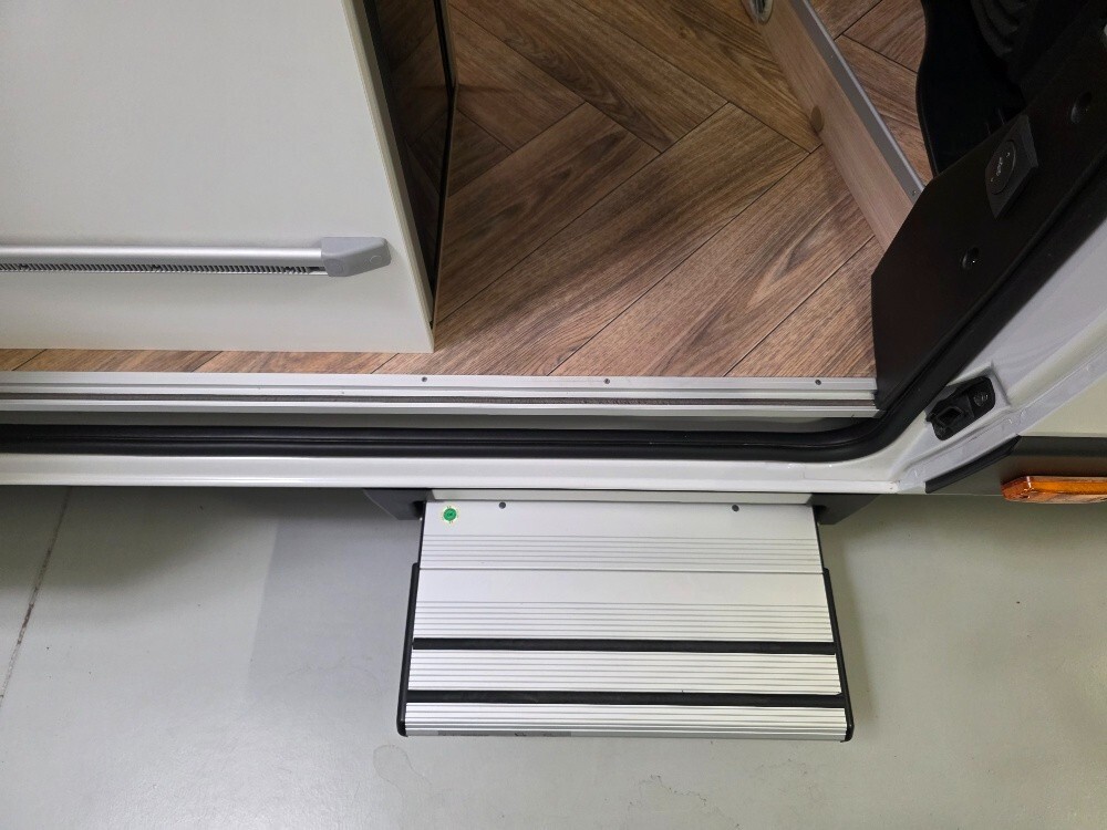 CAMPER VAN CHALLENGER V 217 START EDITION