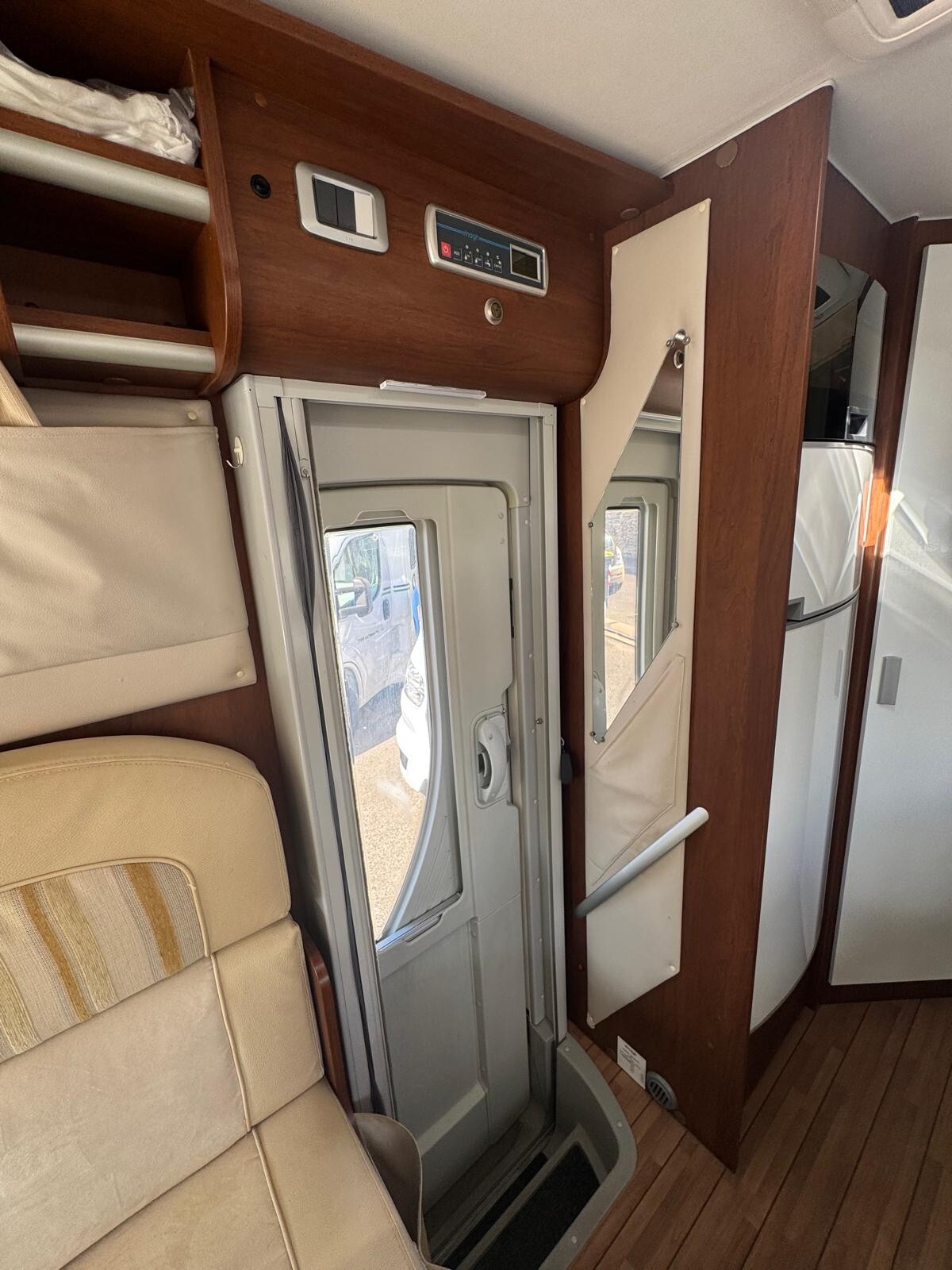 ELNAGH MAGNUM 70 LETTO MATRIMONIALE