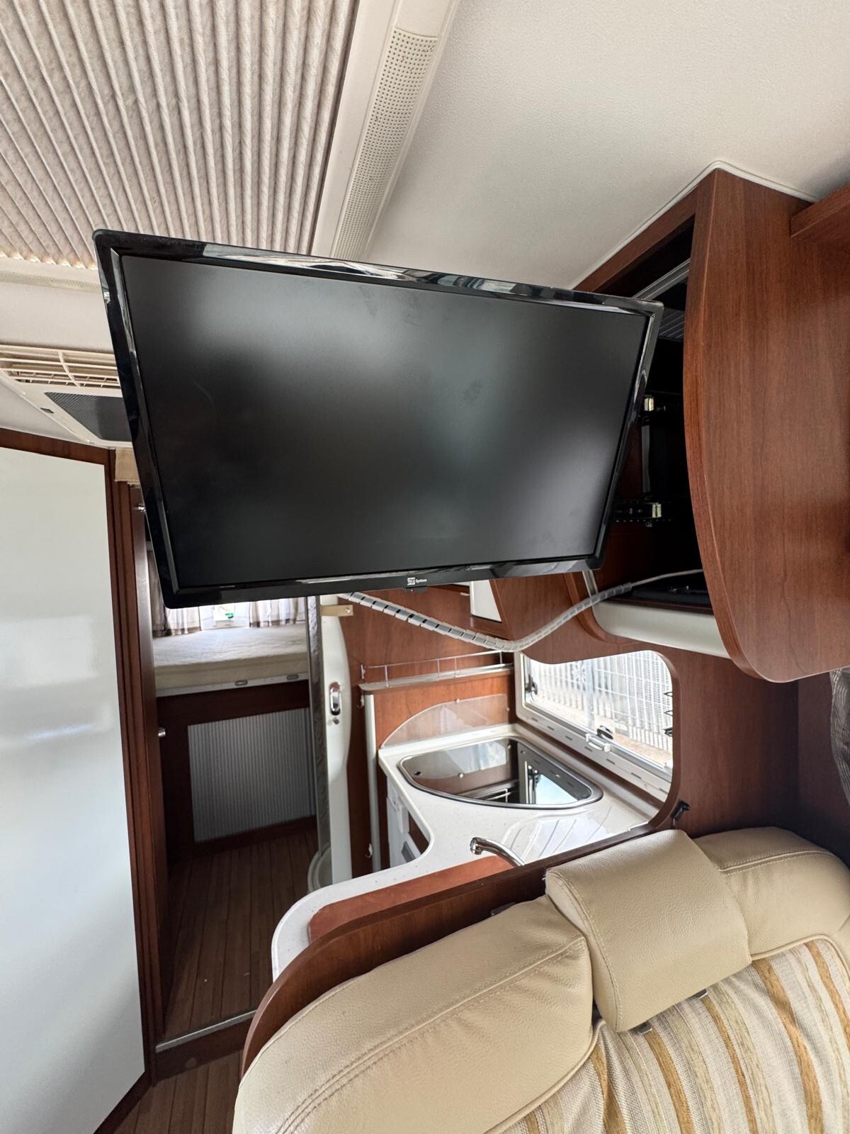 ELNAGH MAGNUM 70 LETTO MATRIMONIALE
