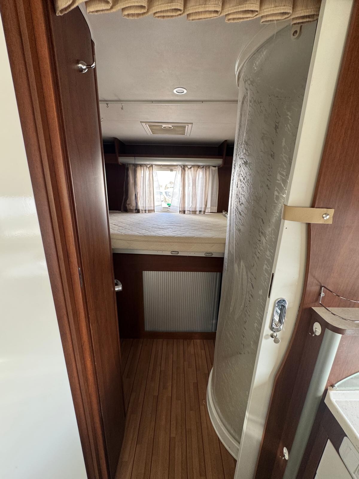 ELNAGH MAGNUM 70 LETTO MATRIMONIALE