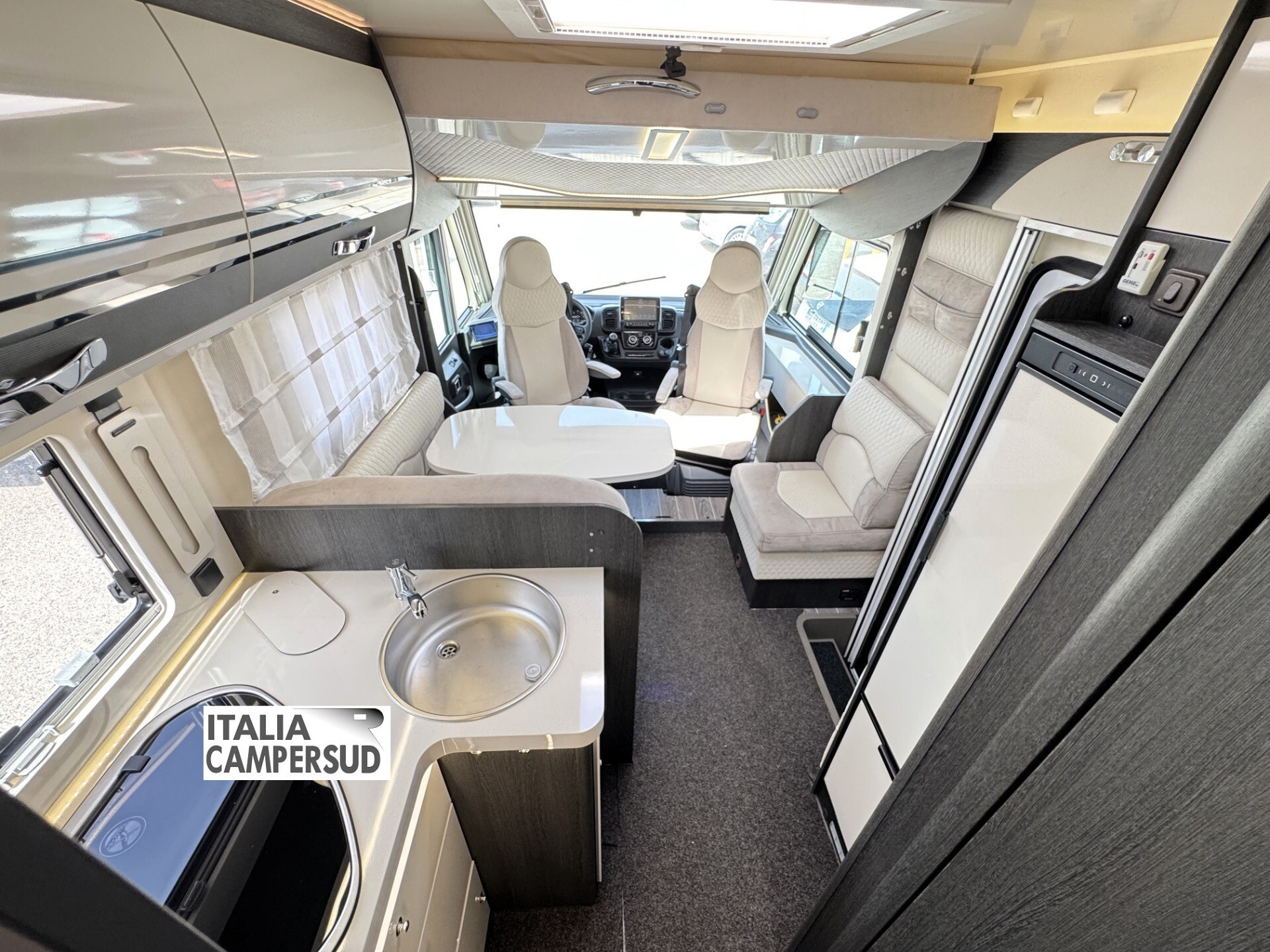 Camper Ci Magis 84 Integral Motorhome Fiat Ducato 