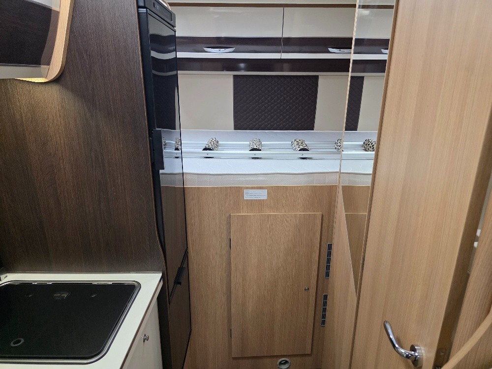 CAMPER MCLOUIS MC4 231