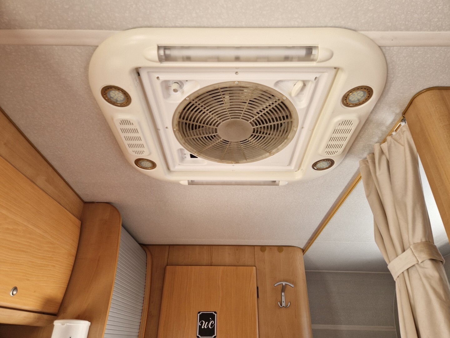Mclouis TANDY PLUS 610 con A/C cabina guida