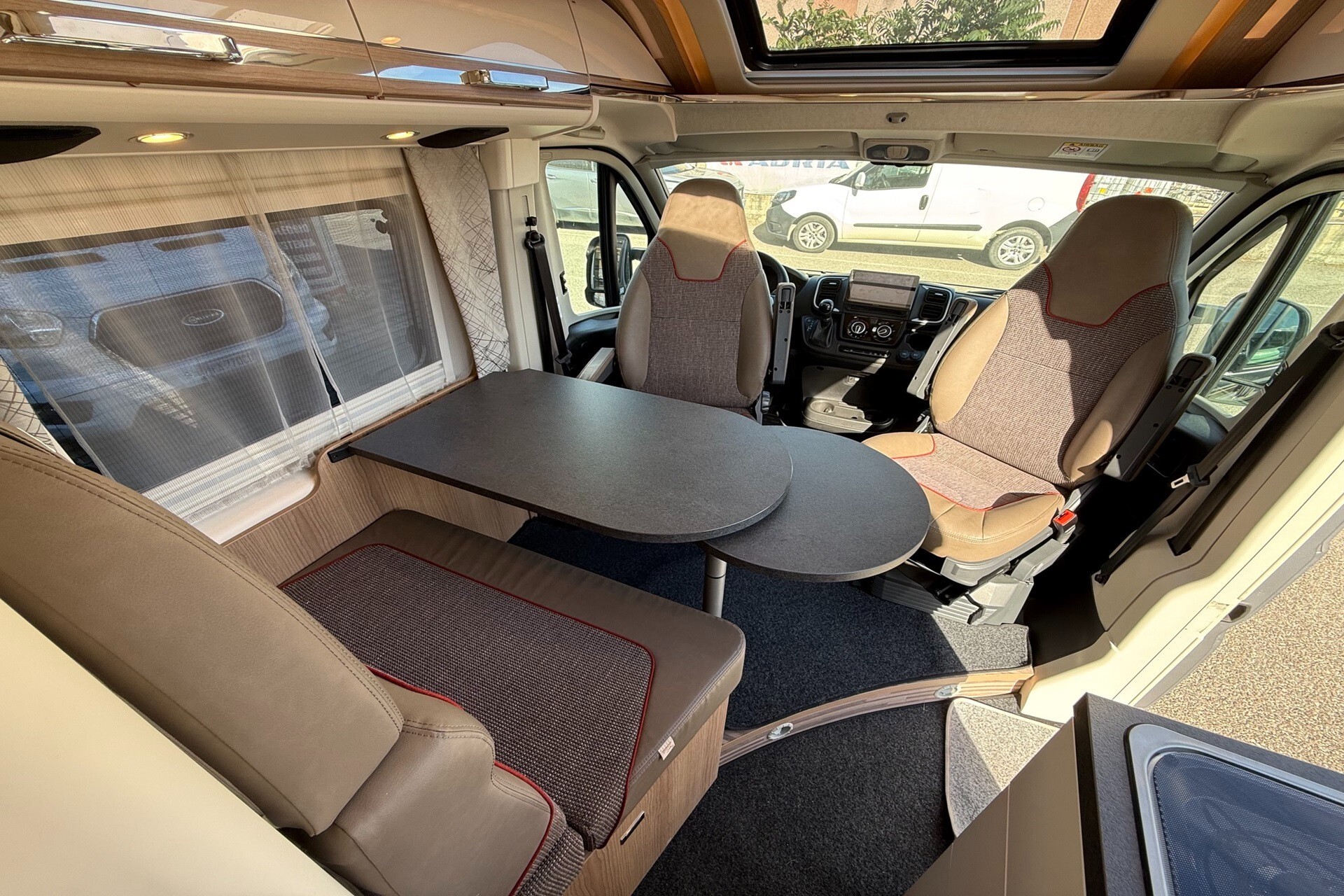 Malibu Van Confort GT 640 LE charming