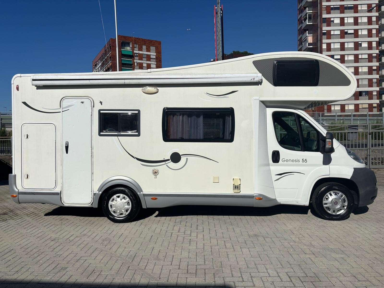 Challenger 55 camper