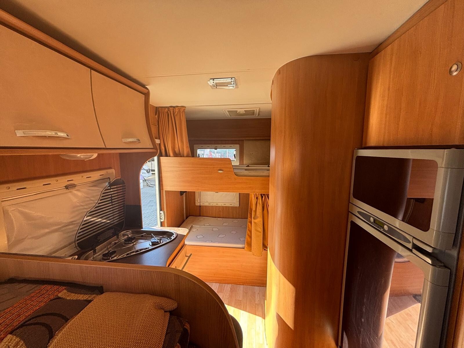 Challenger 55 camper