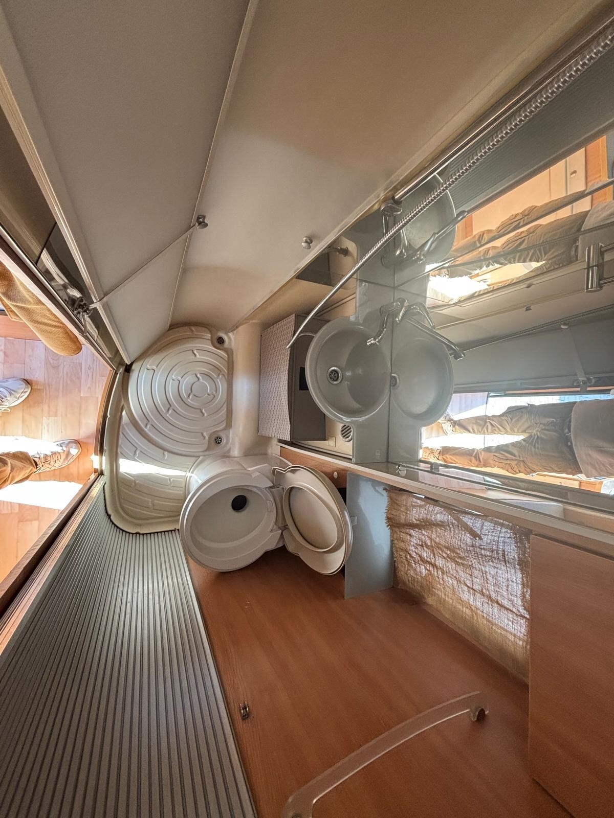 Challenger 55 camper