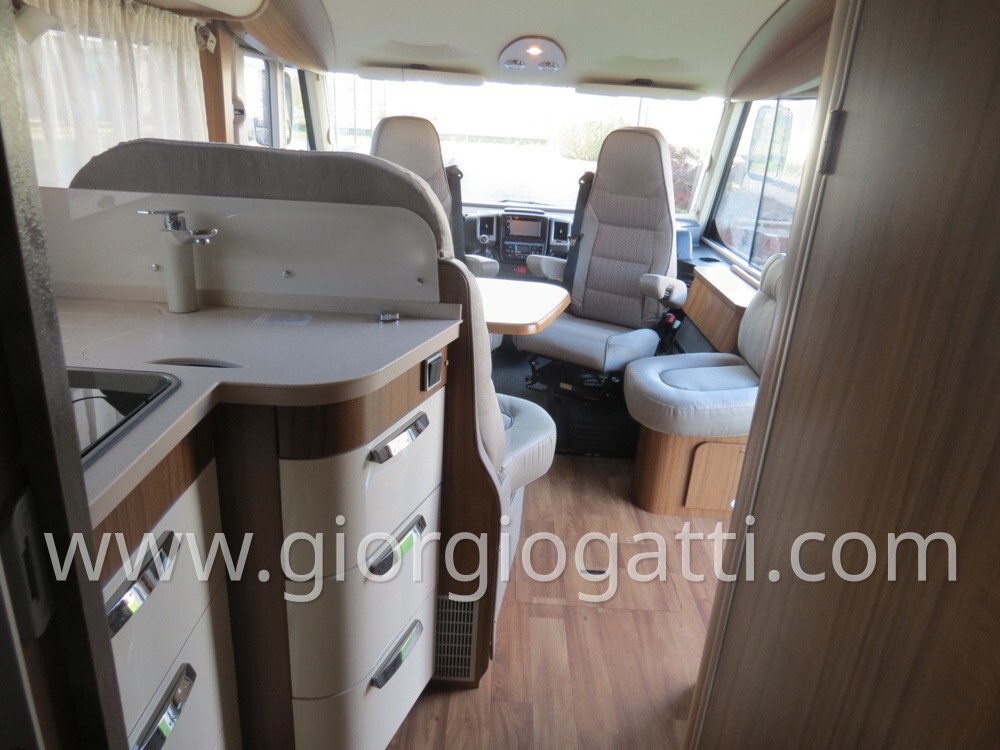 HYMER B-KLASSE 594 PREMIUM LINE CON GARAGE