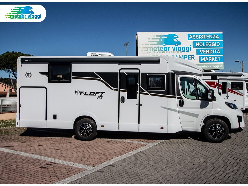 Camper Semintegrale 4 posti Elnagh T-Loft 582 - Le