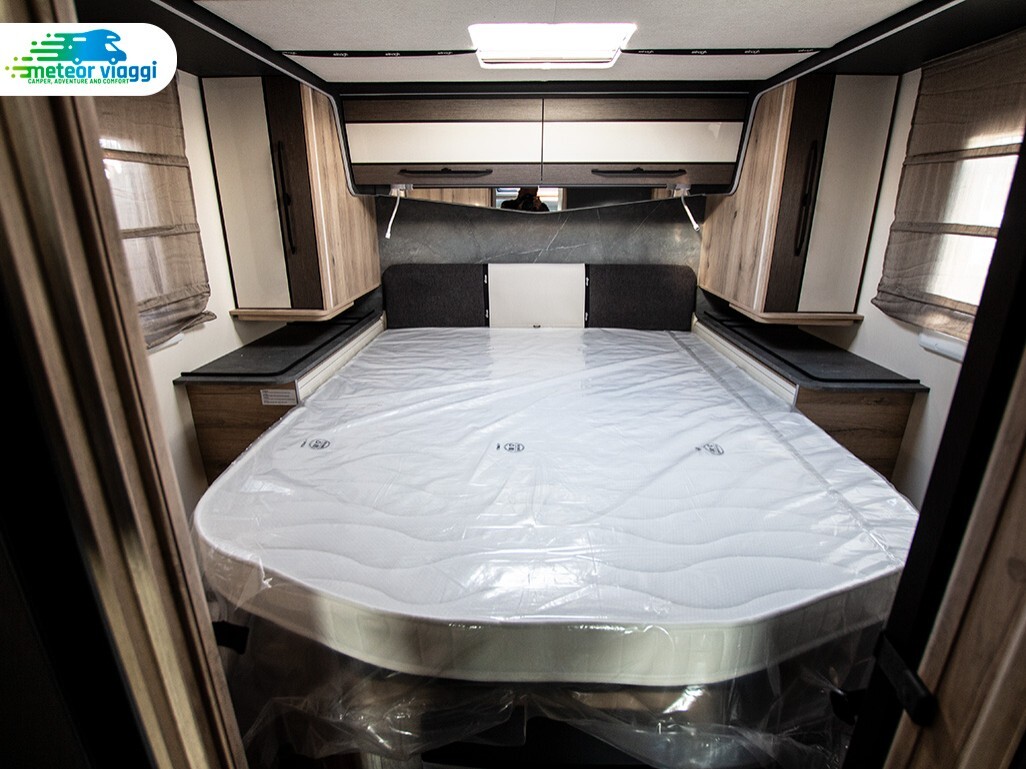 Camper Semintegrale 4 posti Elnagh T-Loft 582 - Le