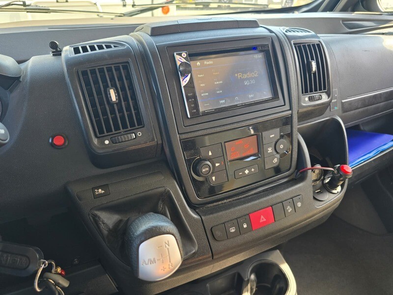 Laika ECOVIP 609 MOTORHOME LETTI GEMELLI E GARAGE 