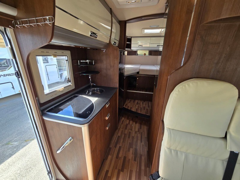 Laika ECOVIP 609 MOTORHOME LETTI GEMELLI E GARAGE 