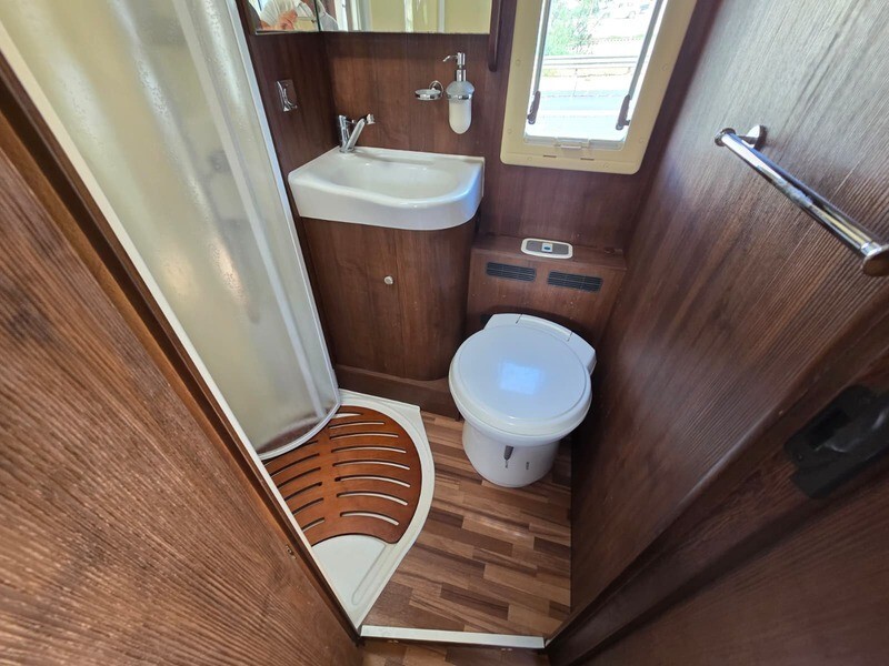 Laika ECOVIP 609 MOTORHOME LETTI GEMELLI E GARAGE 