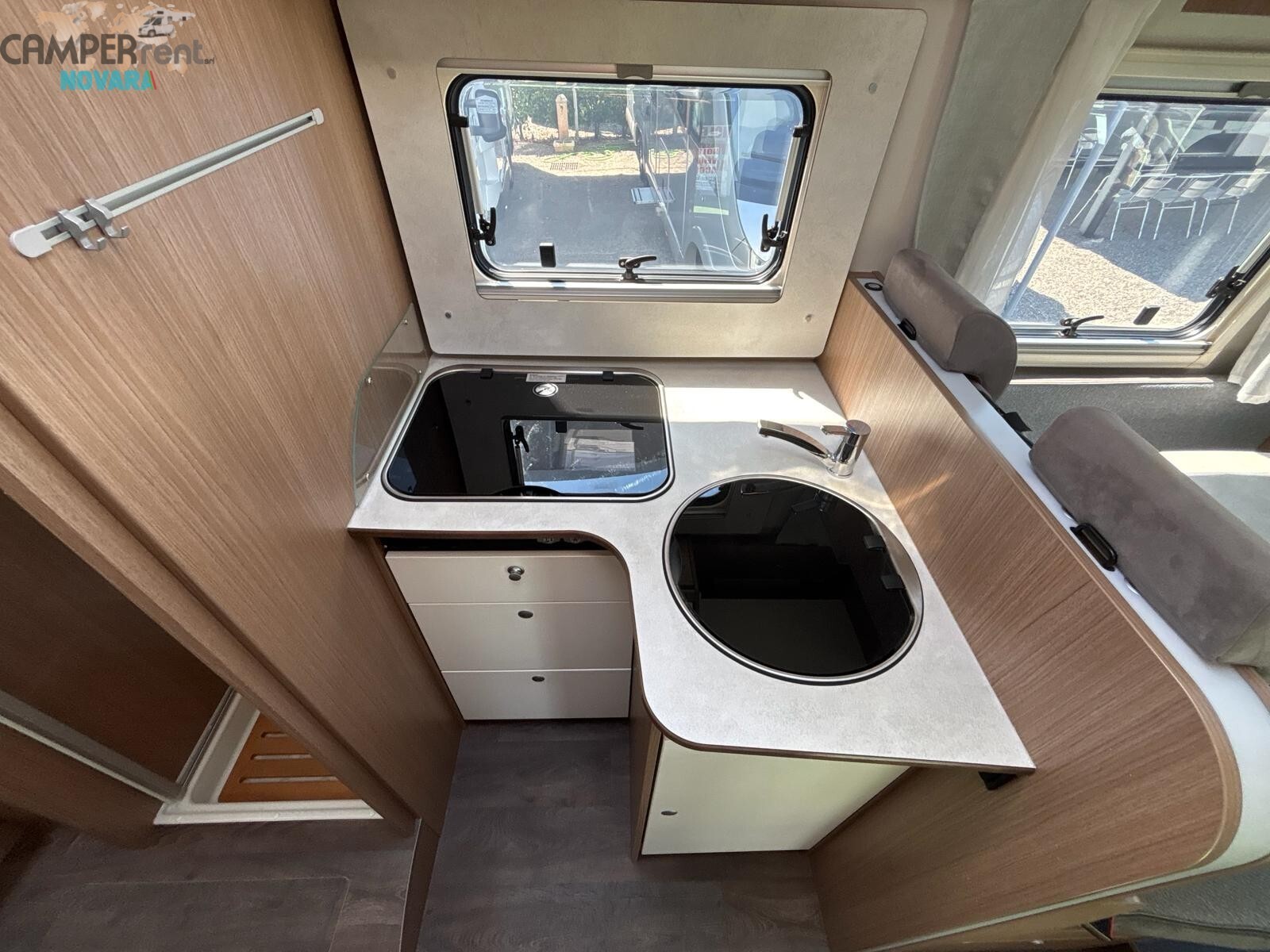 CARADO T447 EDITION 5 BY HYMER - SEMINTEGRALE CON 