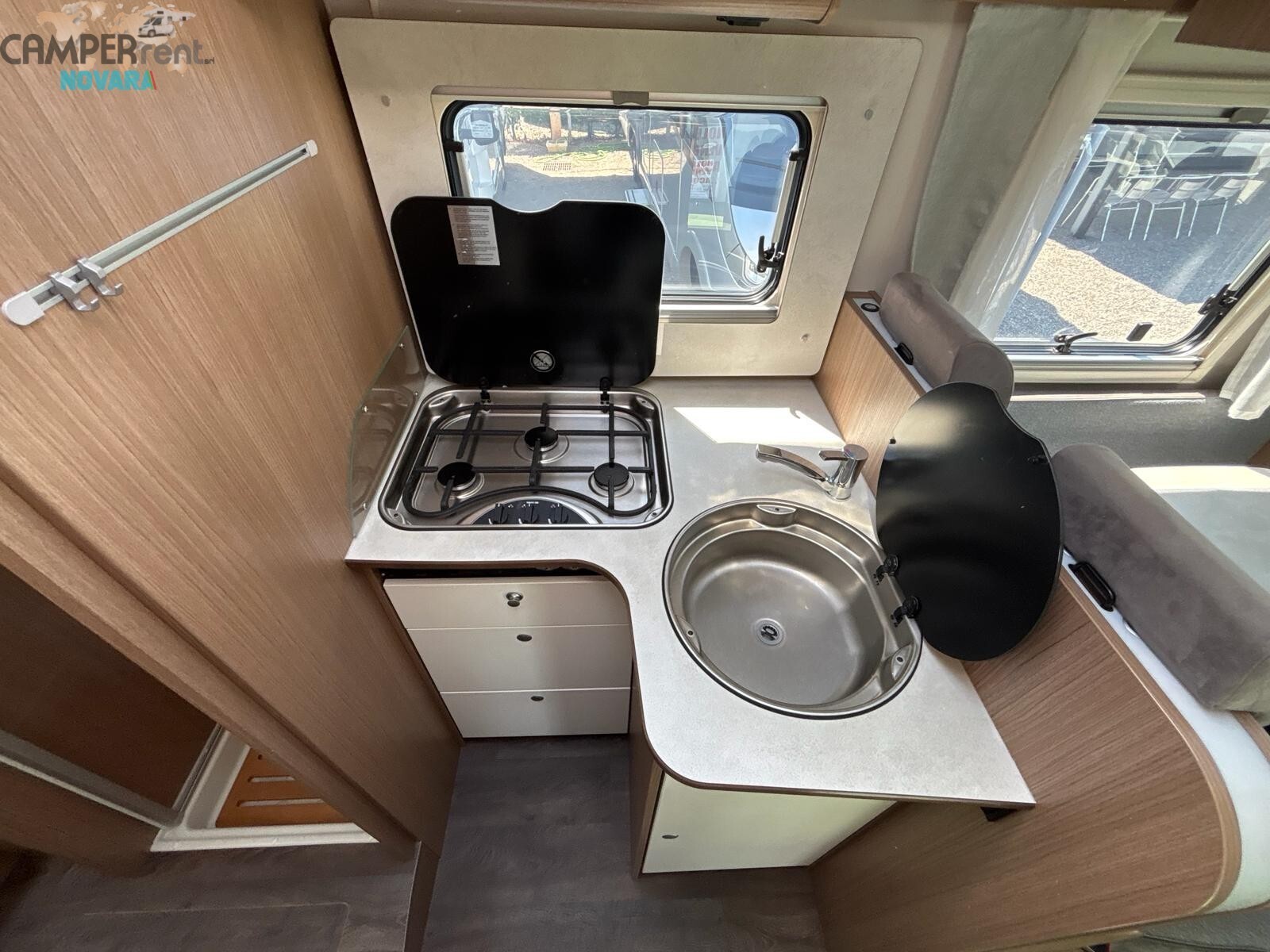 CARADO T447 EDITION 5 BY HYMER - SEMINTEGRALE CON 