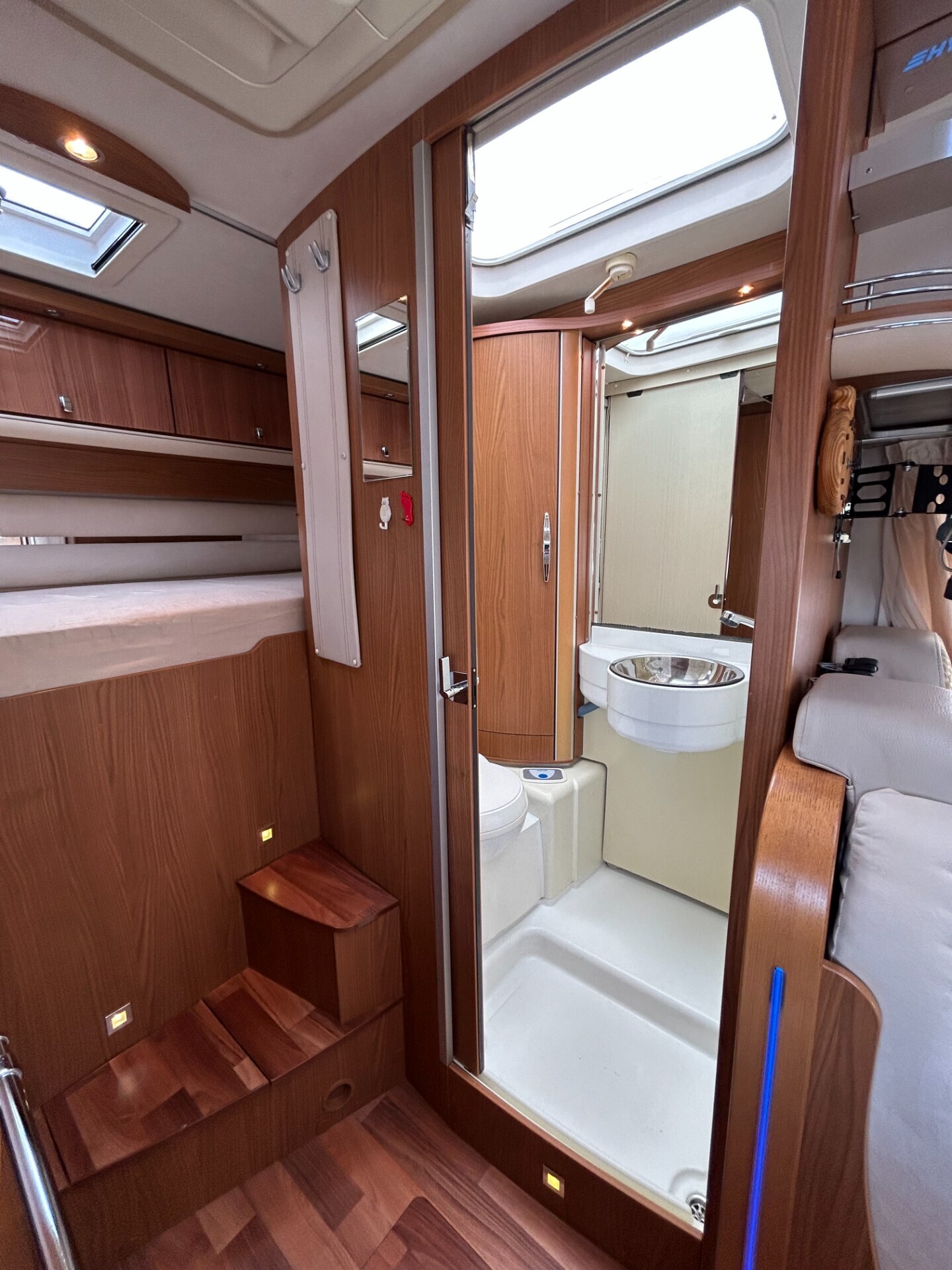 HYMER B504 SL MOTORHOME