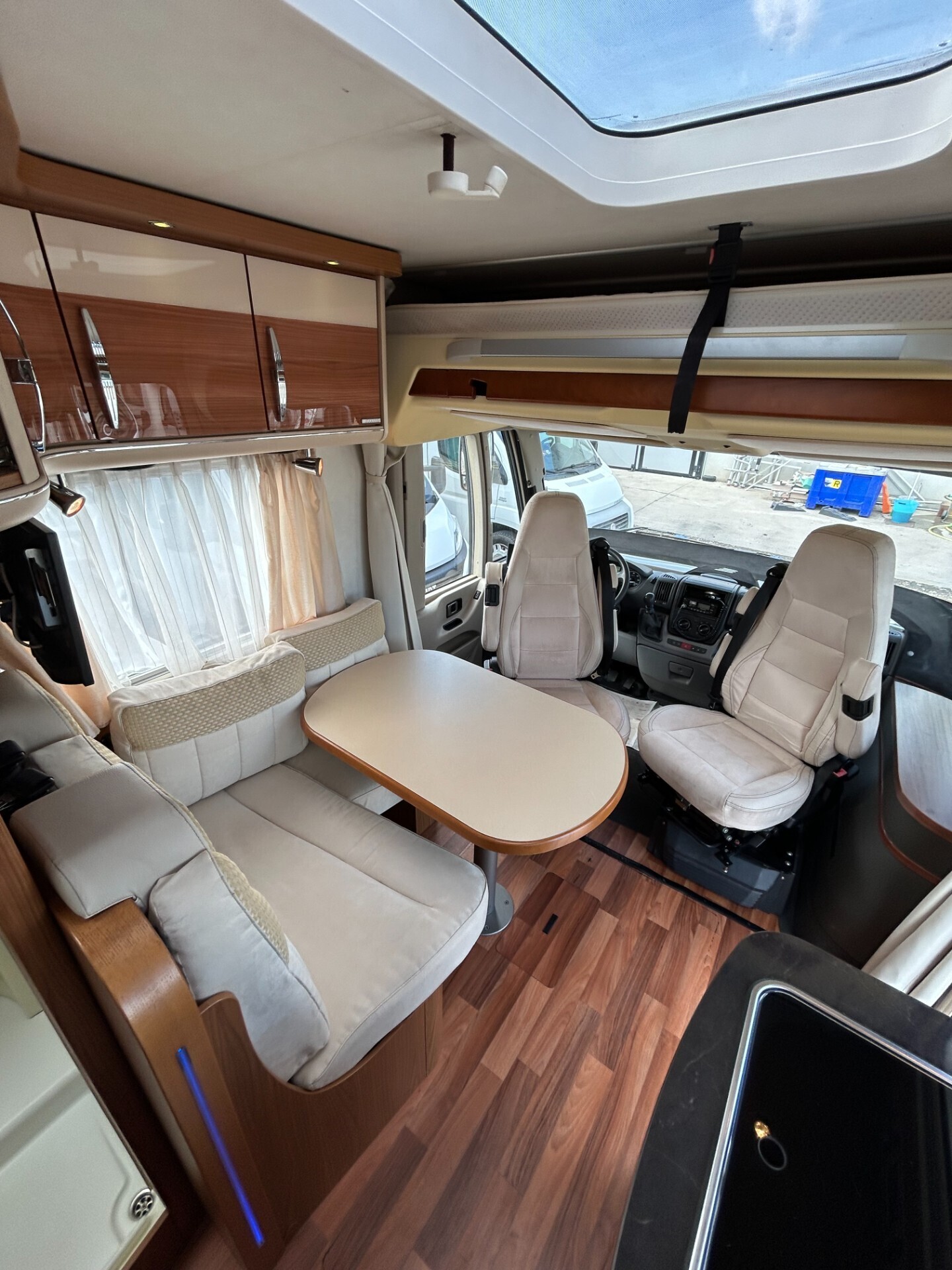 HYMER B504 SL MOTORHOME
