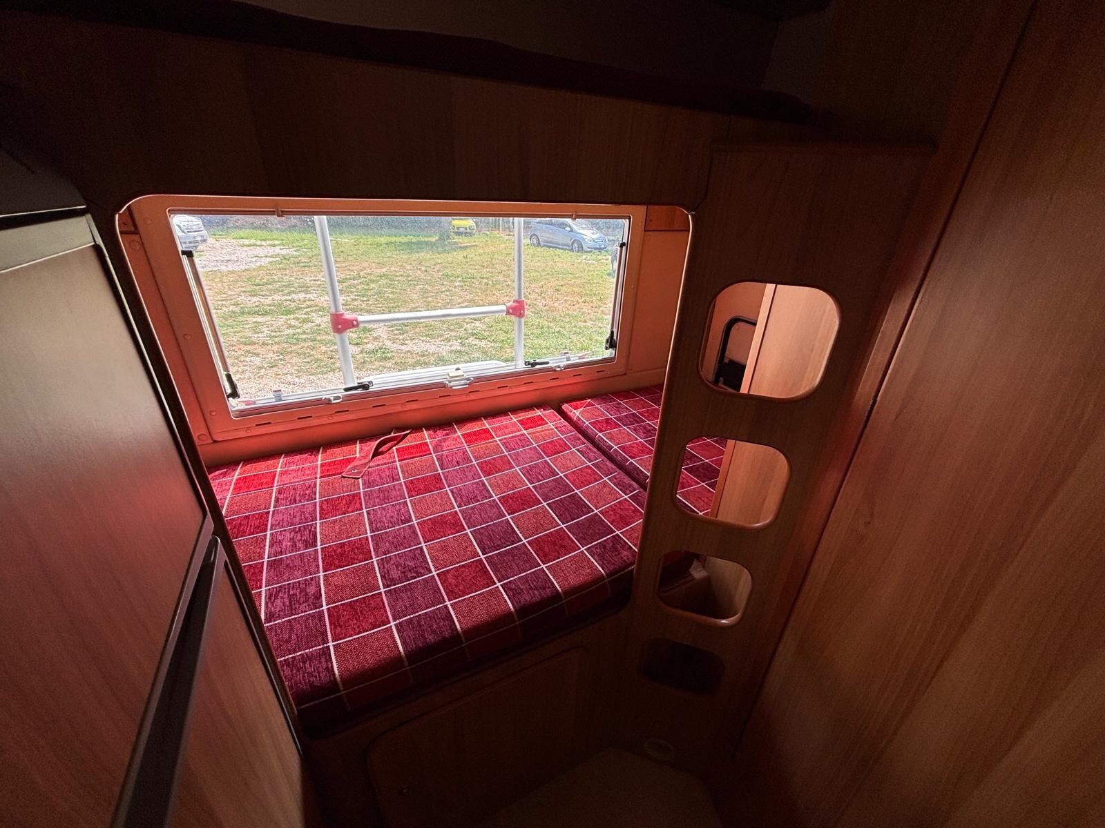 Arca America 407 camper