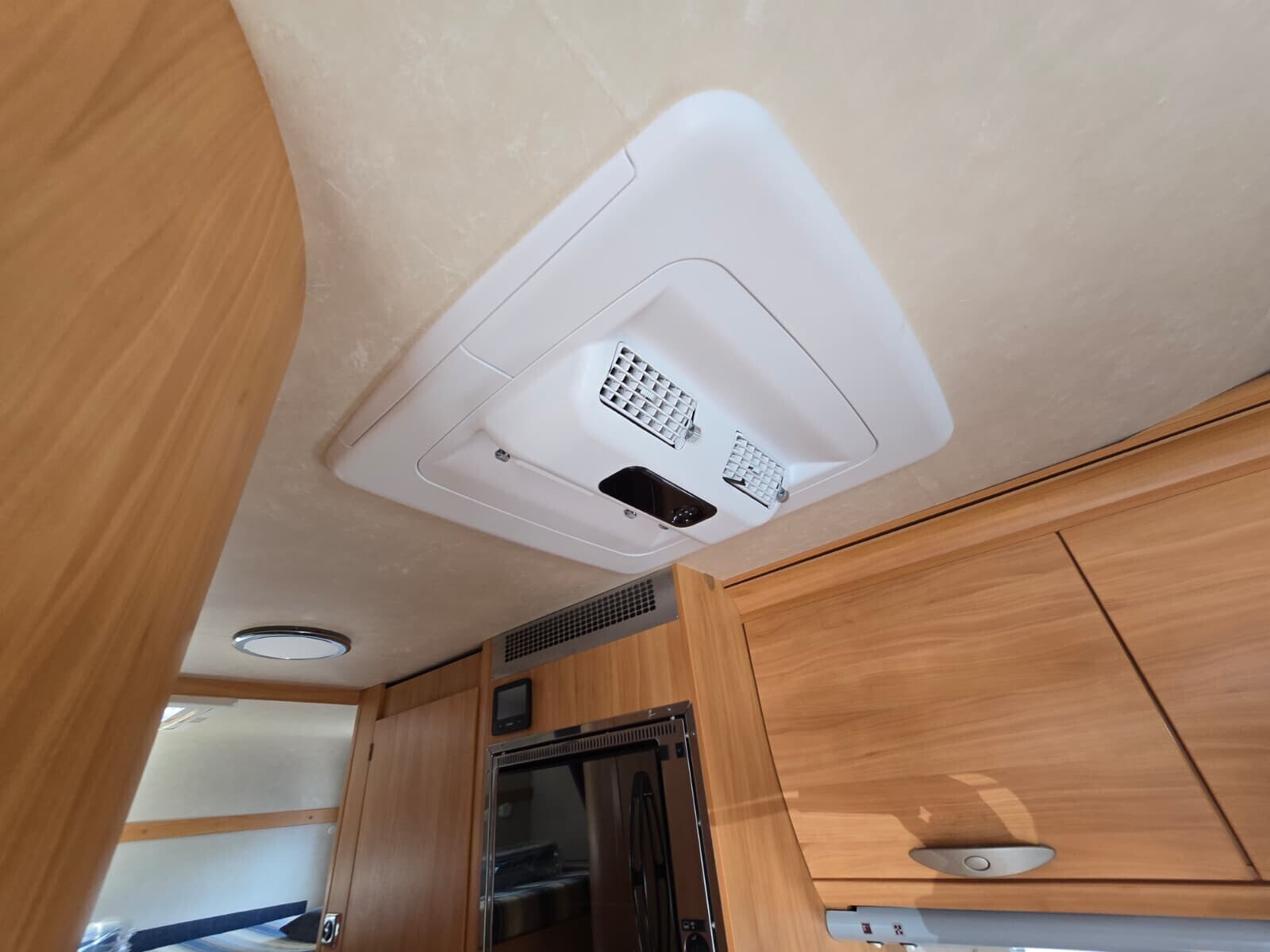 Adria CORAL A 680 SK CAMPER MANSARDATO GARAGE