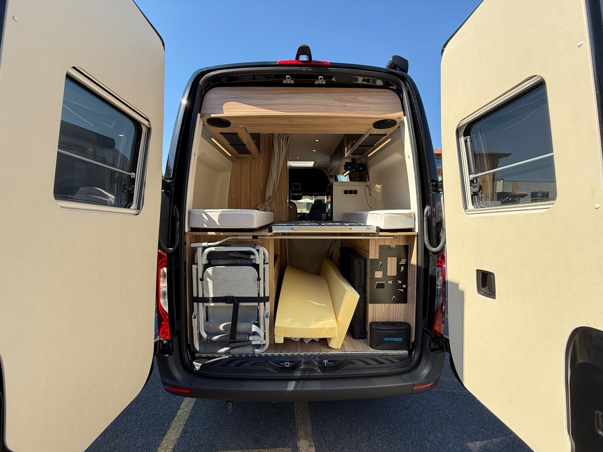 HYMER GRAND CANYON S CROSSOVER 5.93 MERCEDES AUTOM