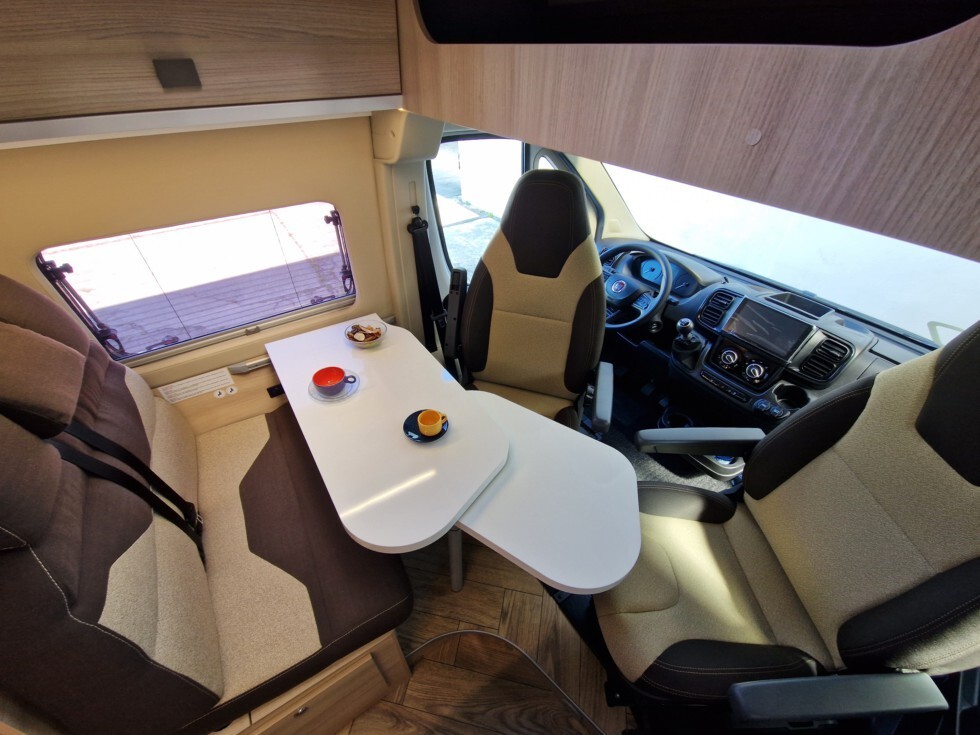 Furgonato KM0 Chausson Van V594S First Line