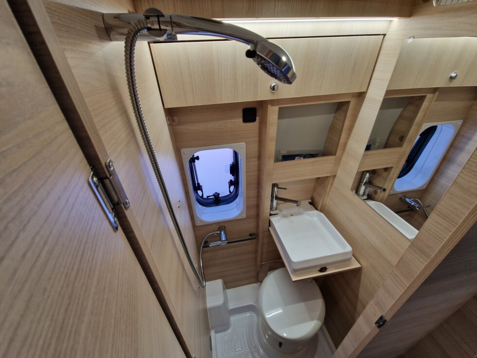 Furgonato KM0 Chausson Van V594S First Line