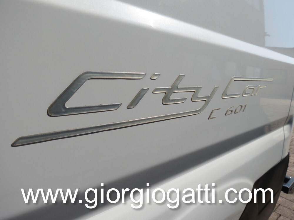 camper puro Bürstner city car c 601 con doppio let