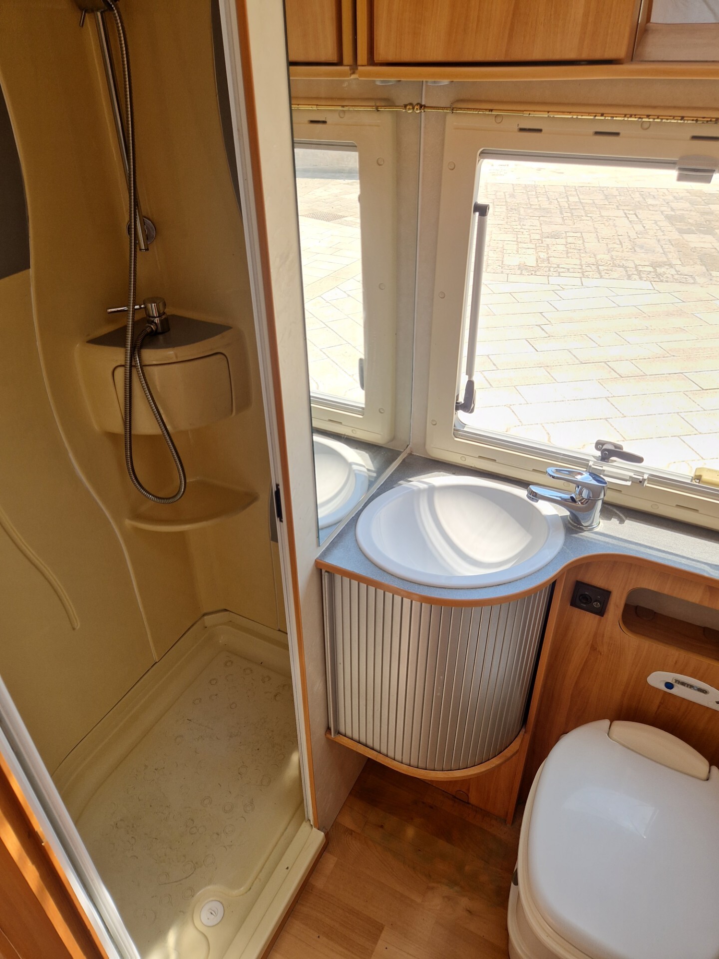 Adria Coral A660 sp