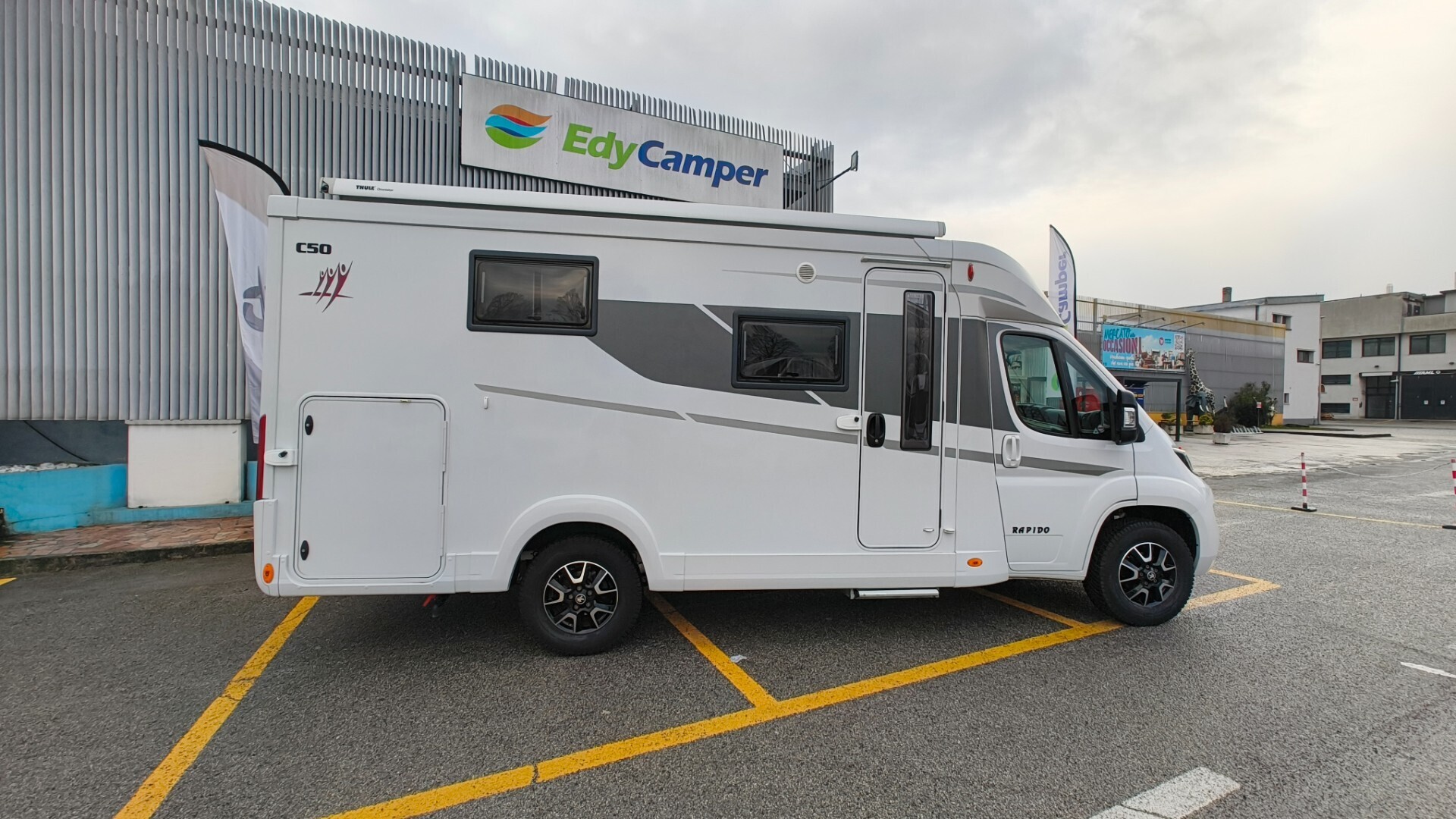RAPIDO C 50 COMPACT CAMPER SEMINTEGRALE LARGO 217 