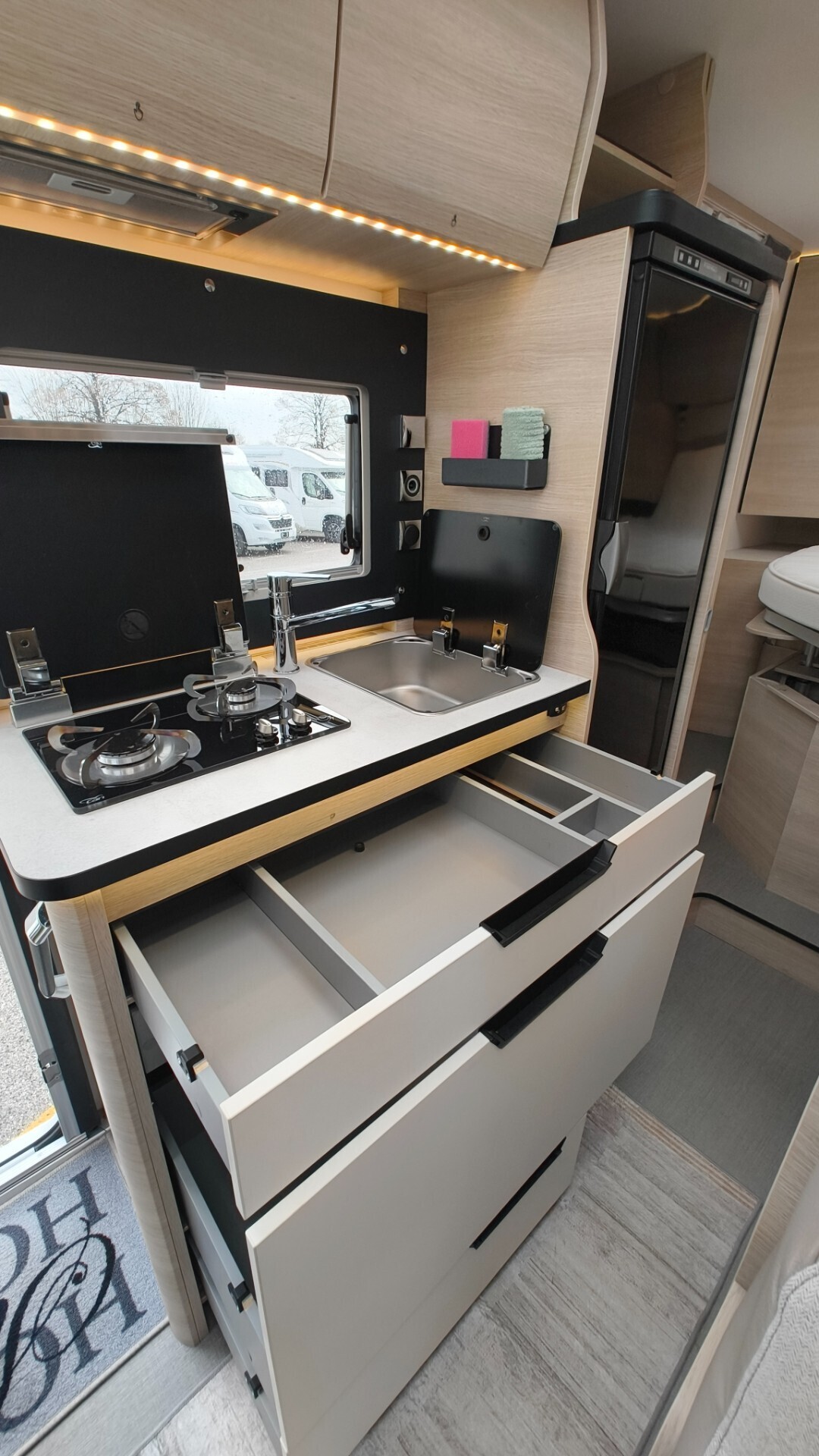 RAPIDO C 50 COMPACT CAMPER SEMINTEGRALE LARGO 217 