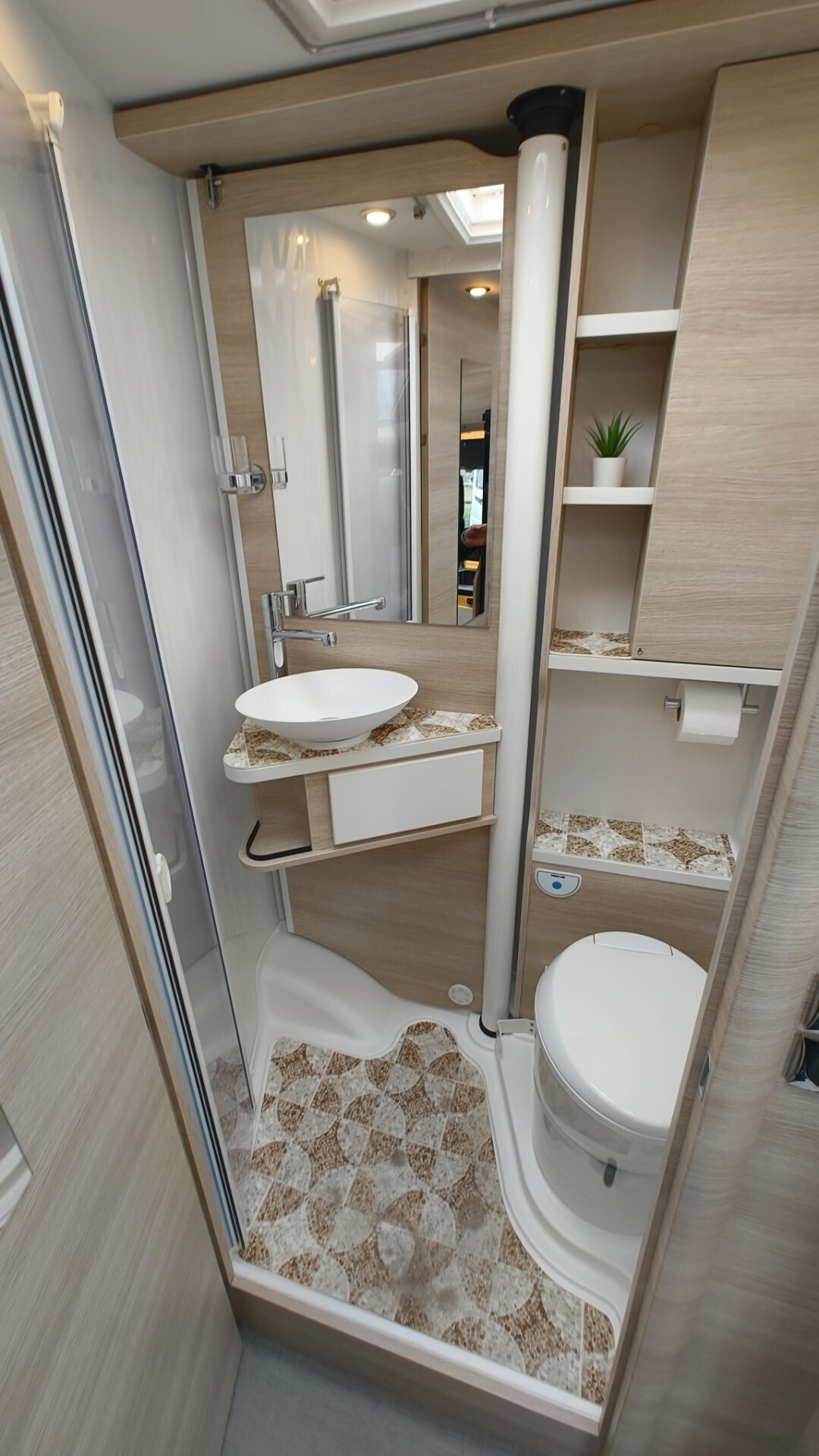 RAPIDO C 50 COMPACT CAMPER SEMINTEGRALE LARGO 217 