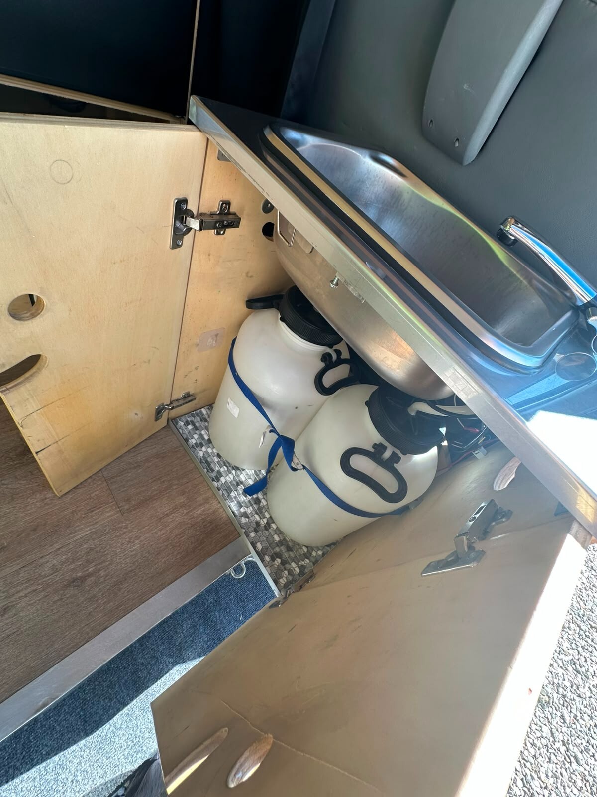VOLKSWAGEN TRANSPORTER T4