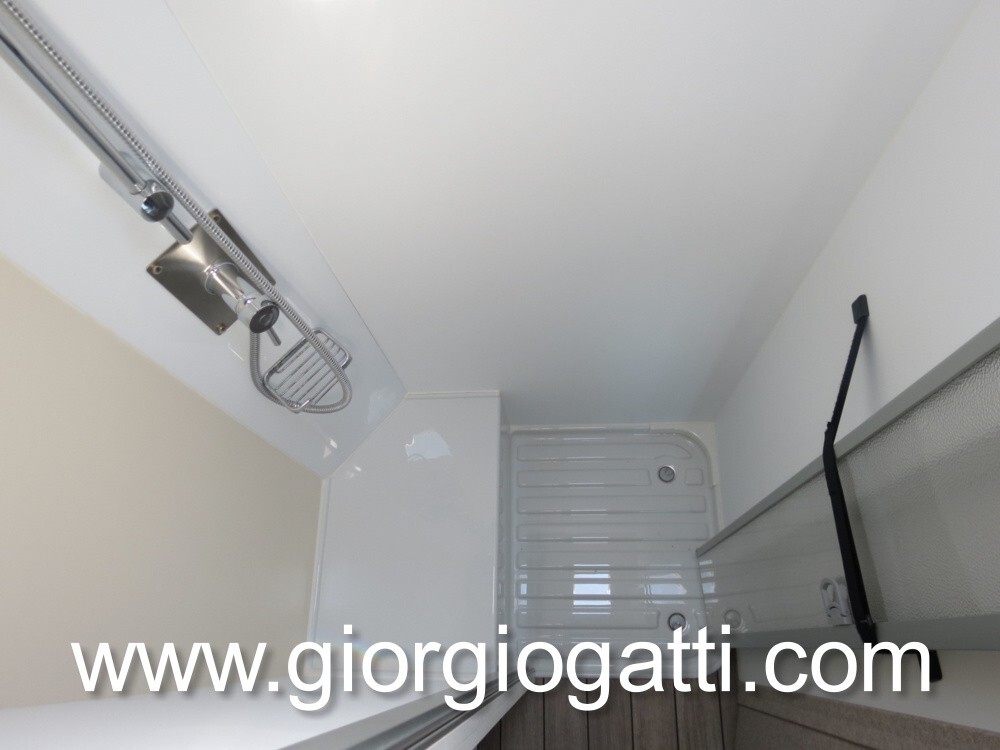 Camper Semintegrale Mclouis MC4 360 con cambio aut
