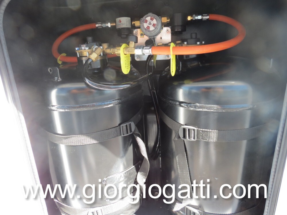 Camper Semintegrale Mclouis MC4 360 con cambio aut