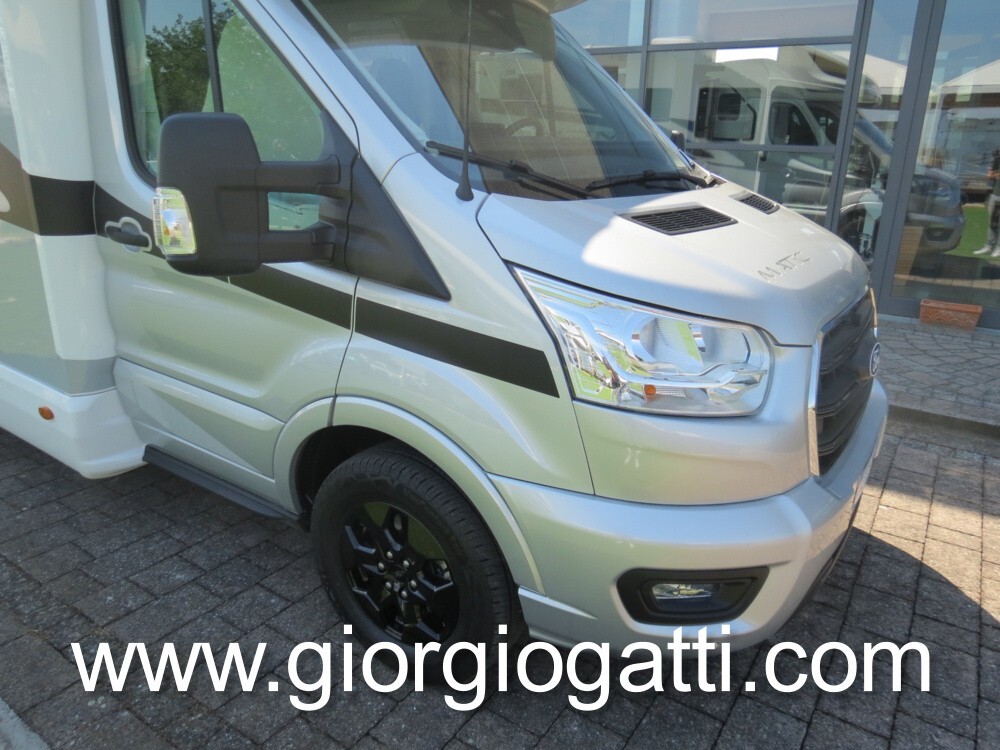 Camper Semintegrale Mclouis MC4 360 con cambio aut