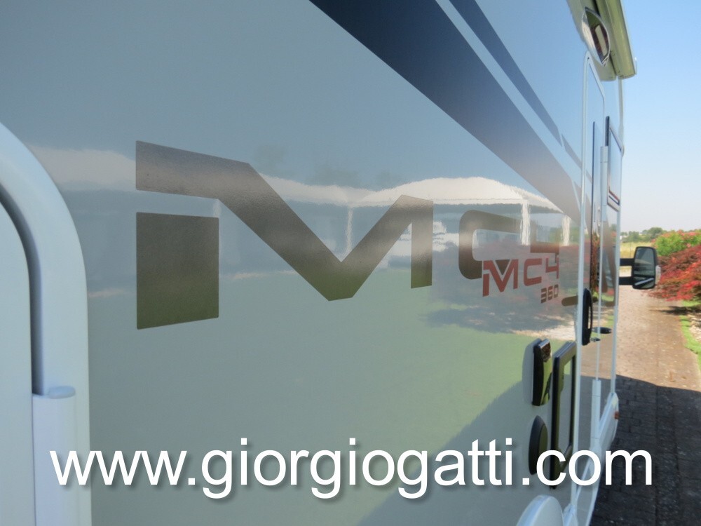 Camper Semintegrale Mclouis MC4 360 con cambio aut