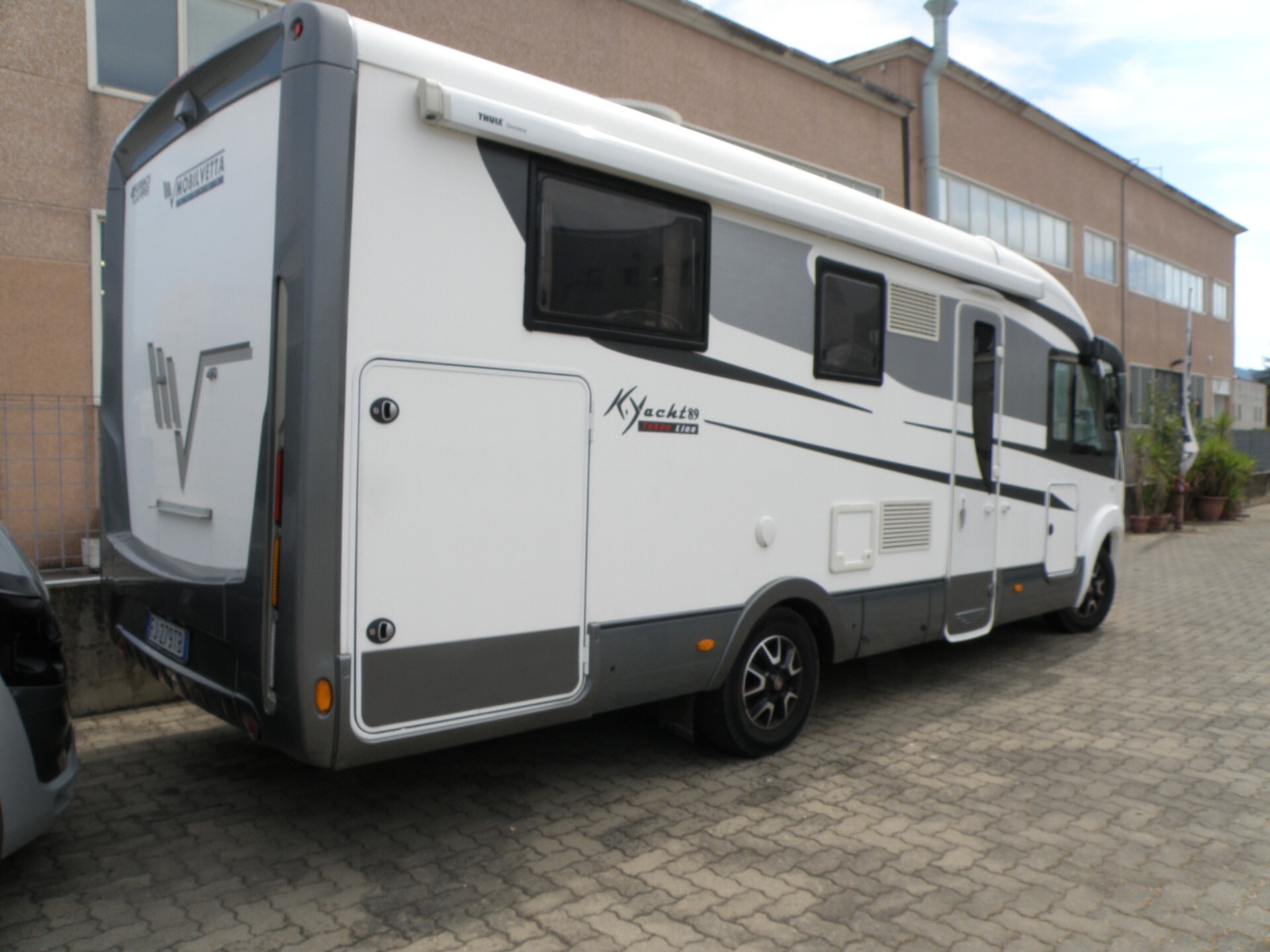 Mobilvetta TEKNOLINE 89 LETTO MATRIMONILA ECENTRAL
