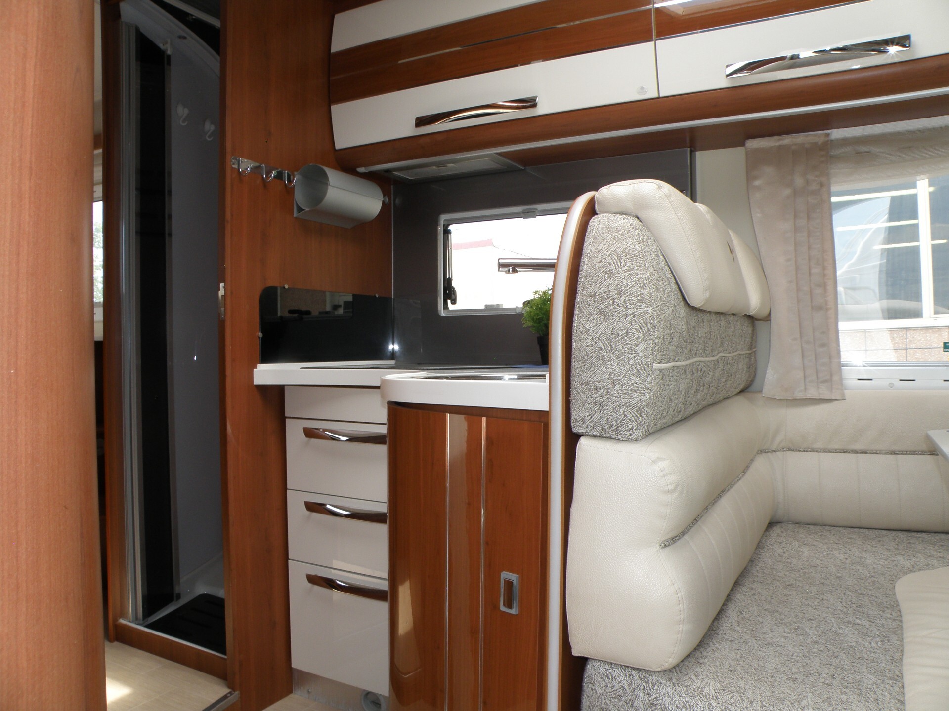 Mobilvetta TEKNOLINE 89 LETTO MATRIMONILA ECENTRAL