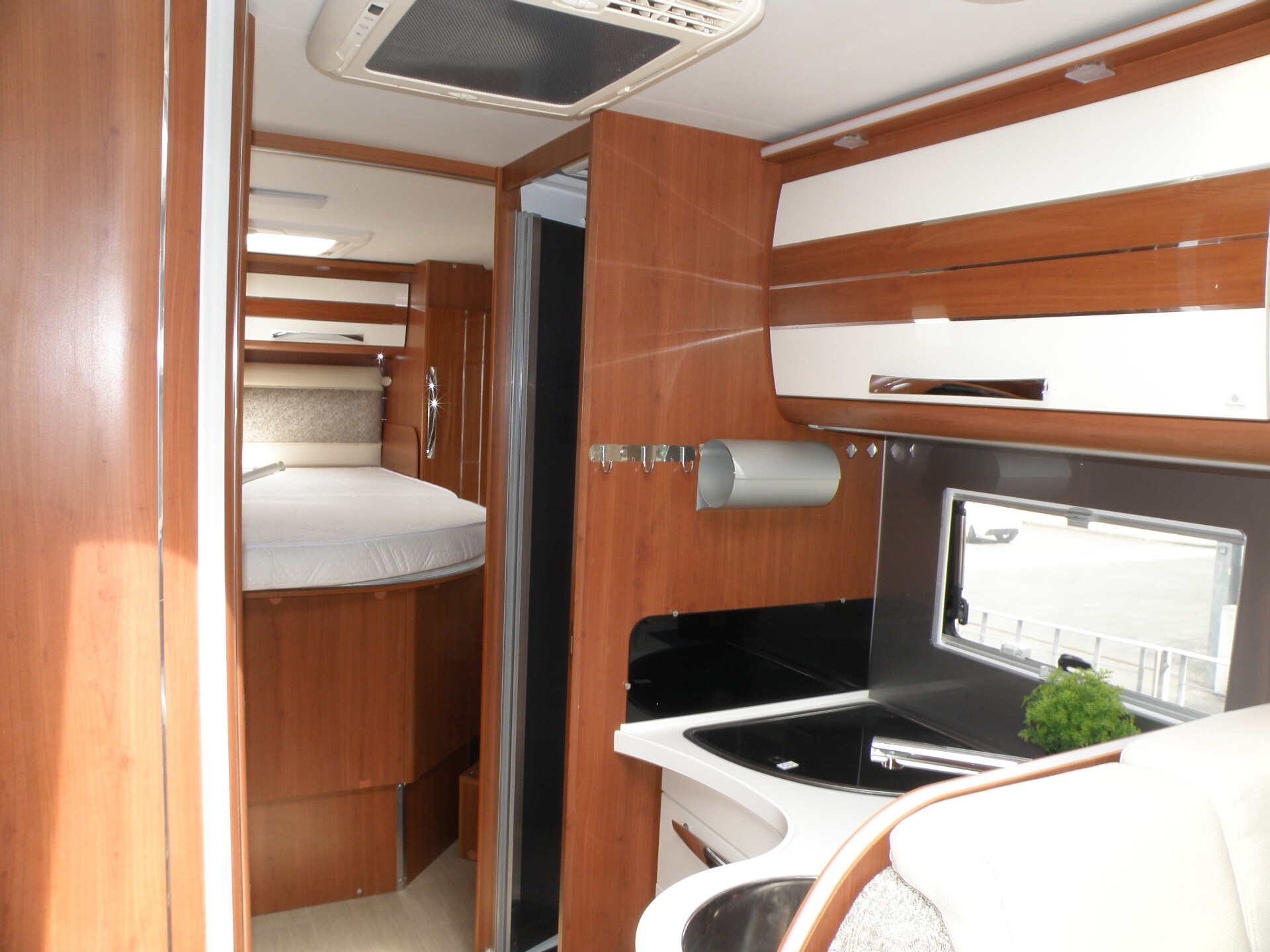 Mobilvetta TEKNOLINE 89 LETTO MATRIMONILA ECENTRAL