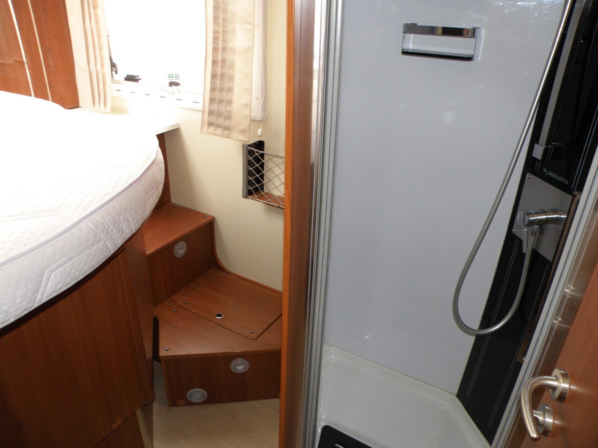 Mobilvetta TEKNOLINE 89 LETTO MATRIMONILA ECENTRAL