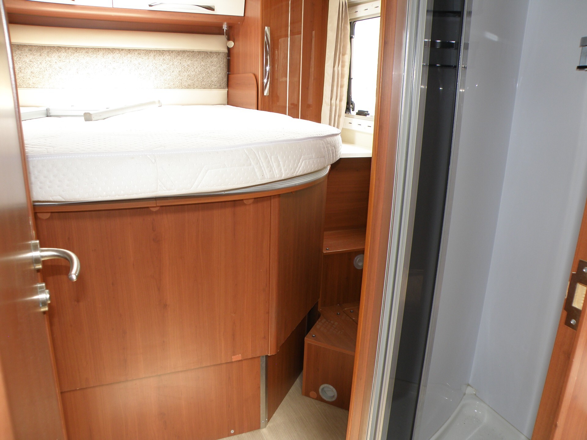 Mobilvetta TEKNOLINE 89 LETTO MATRIMONILA ECENTRAL