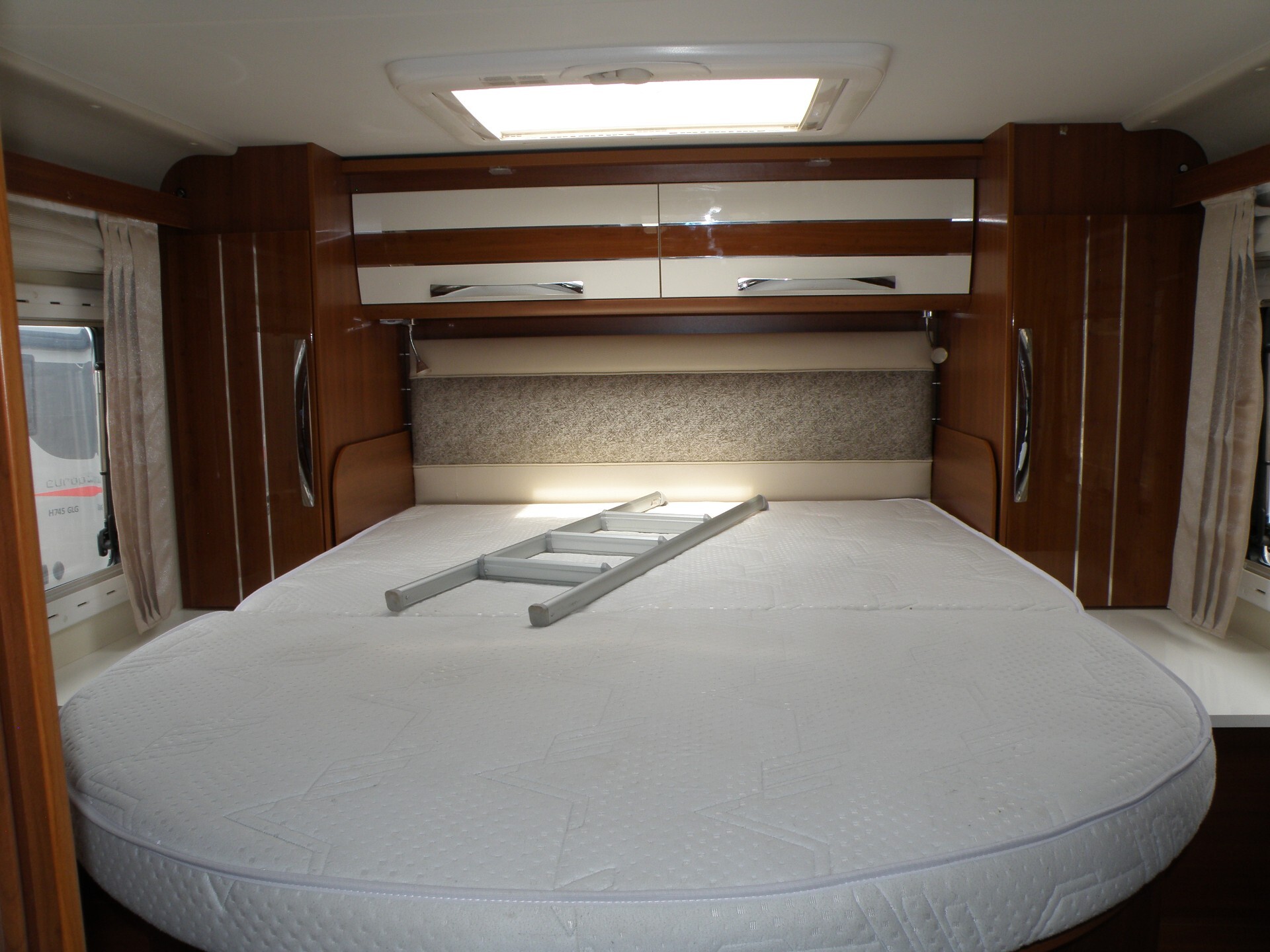 Mobilvetta TEKNOLINE 89 LETTO MATRIMONILA ECENTRAL