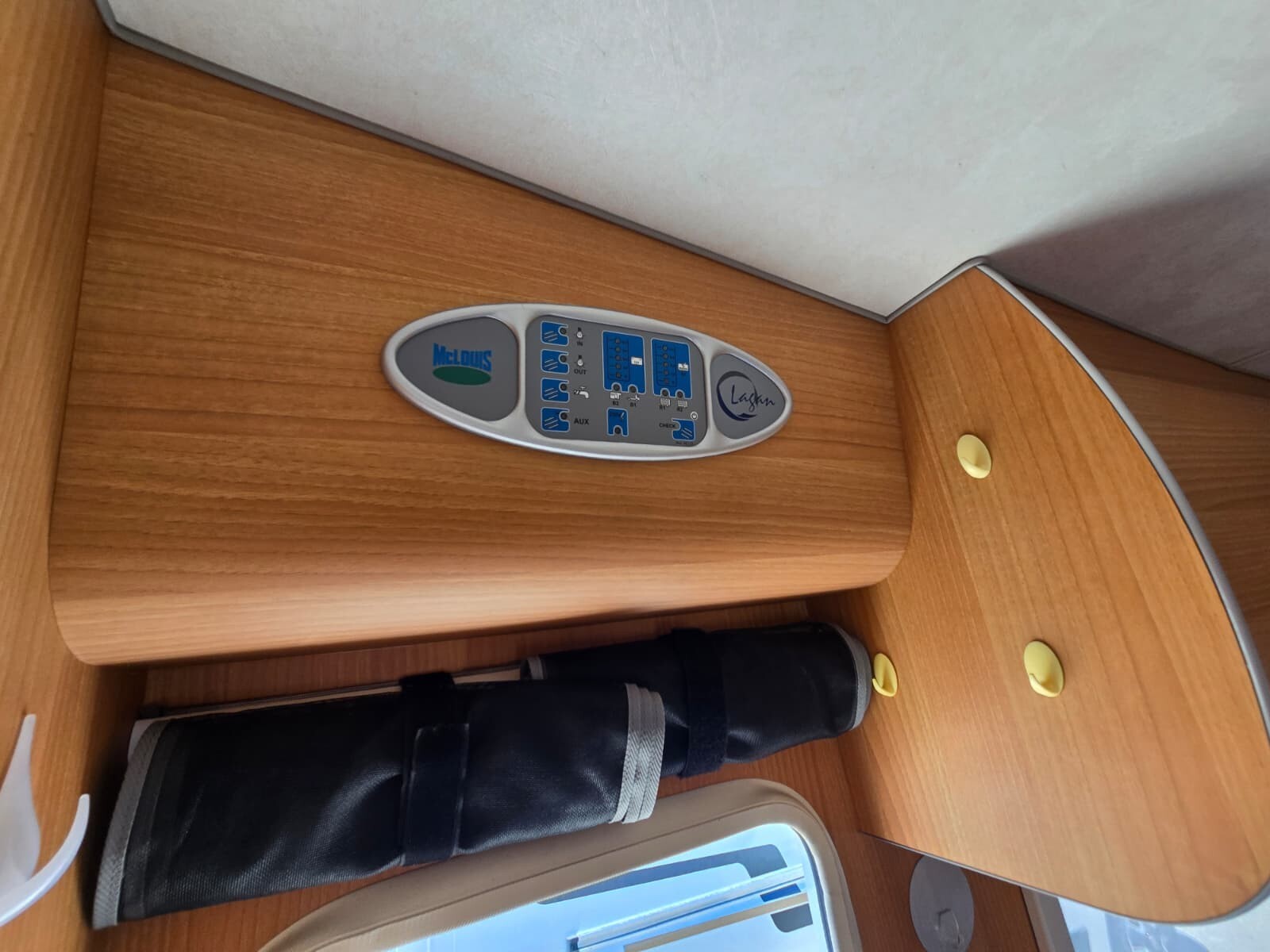 McLOUIS LAGAN CAMPER MANSARDATO COMPATTO LETTI A C